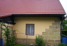 Rabštejnská Lhota, odstranění vzlínající vlhkosti v rodinném domě bezdrátovou elektroosmózou.