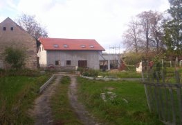 Rochov, snížení vlhkosti v přízemí a sklepě rodinného domu bezdrátovou elektroosmózou.