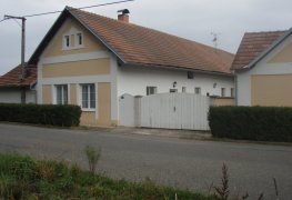 Vchynice, sanace rodinného domu aktivní drátovou elektroosmózou.