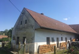 Nová Ves u Nepomuka, odvlhčení silně zavlhčeného zdiva chalupy technologií aktivní drátové elektroosmózy.