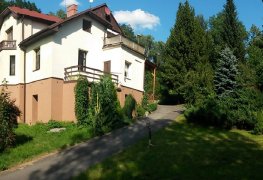 Ostrava, sanace vlhkého zdiva mateřské školy technologií aktivní drátové elektroosmózy.