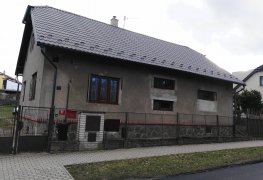 Aktivní drátová elektroosmóza jako řešení odvlhčení zdiva suterénu rodinného domu.