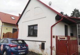 Provedení odkopu zdiva, svislé izolace, drenáže a injektážních clon rodinného domu.