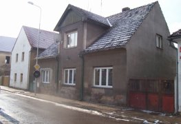 Braňany, dodatečná hydroizolace provedením chemických injektáží v rodinném domě.