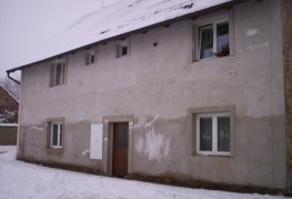 Šanov, dodatečná hydroizolace základů rodinného domu chemickou injektáží.